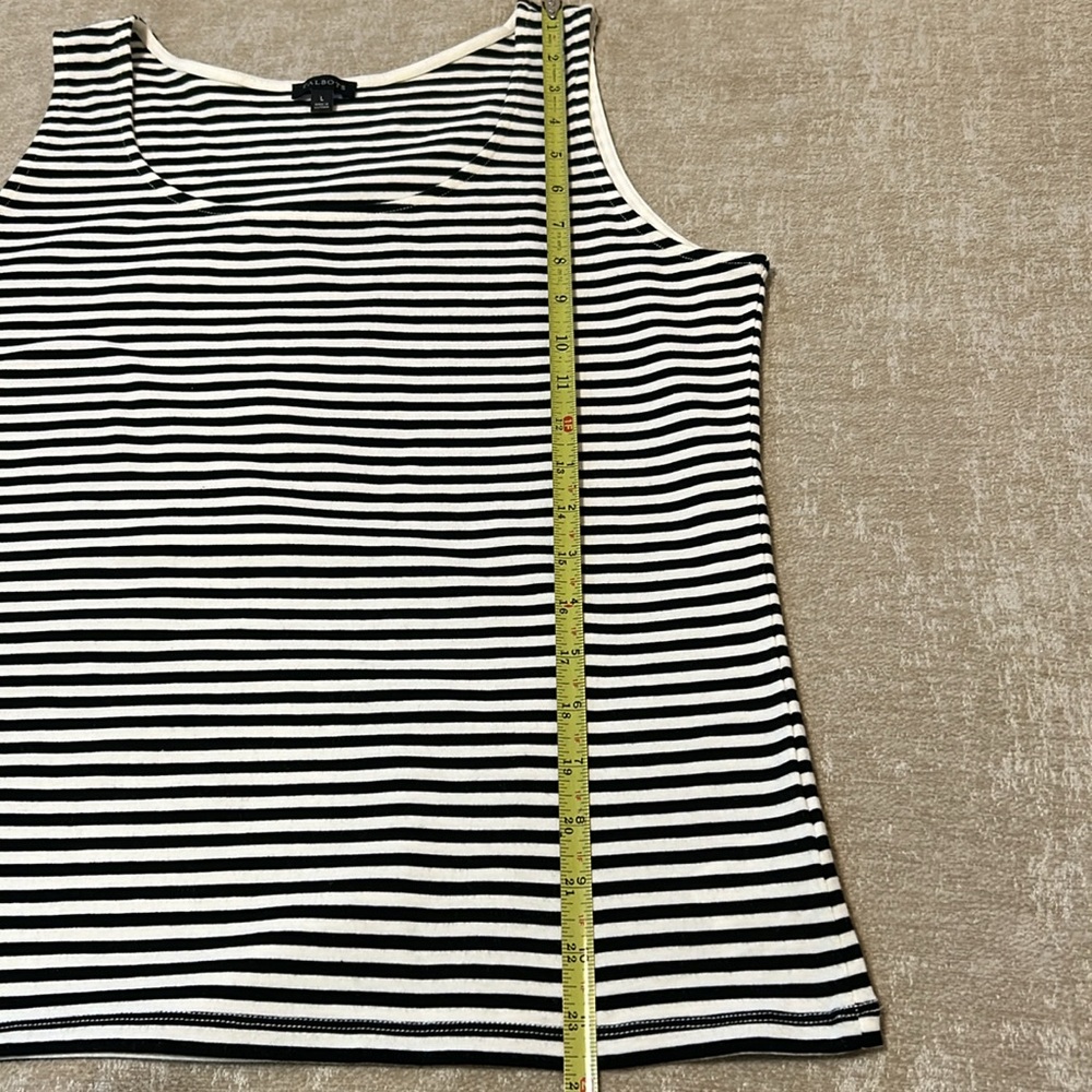 Talbots Sleeveless Top.          Excellent Condition